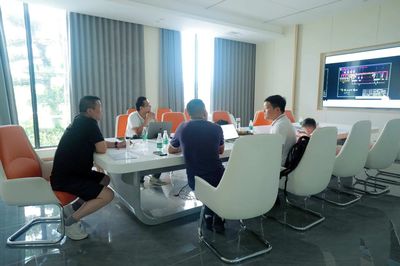 近日多家油墨、新材料和高科技類客戶,齊聚湖北瑯菱隨州基地現場實地考察!